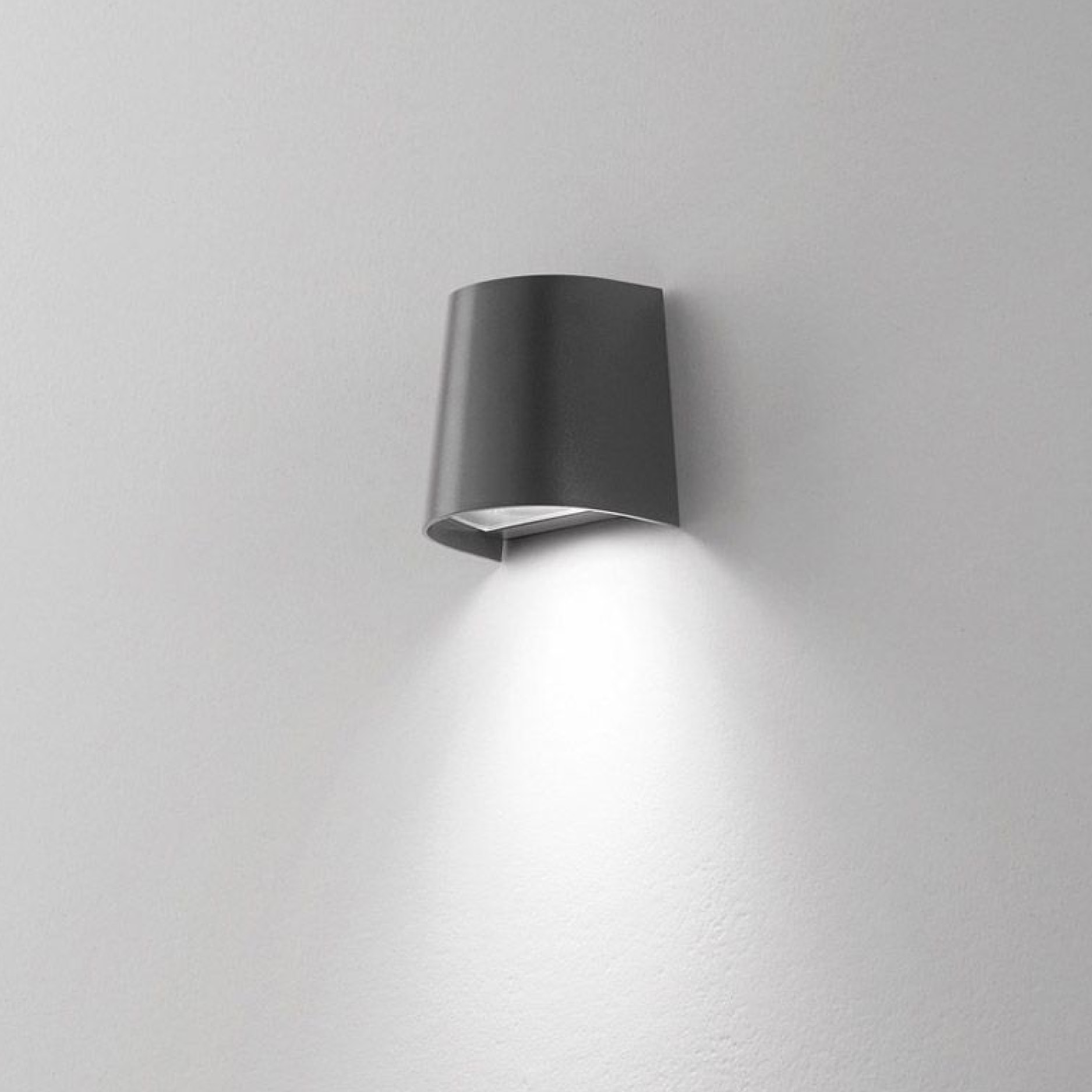 WALL LIGHT ROUND, 1X7W GU10 IP65, BLACK - LGW1101/04