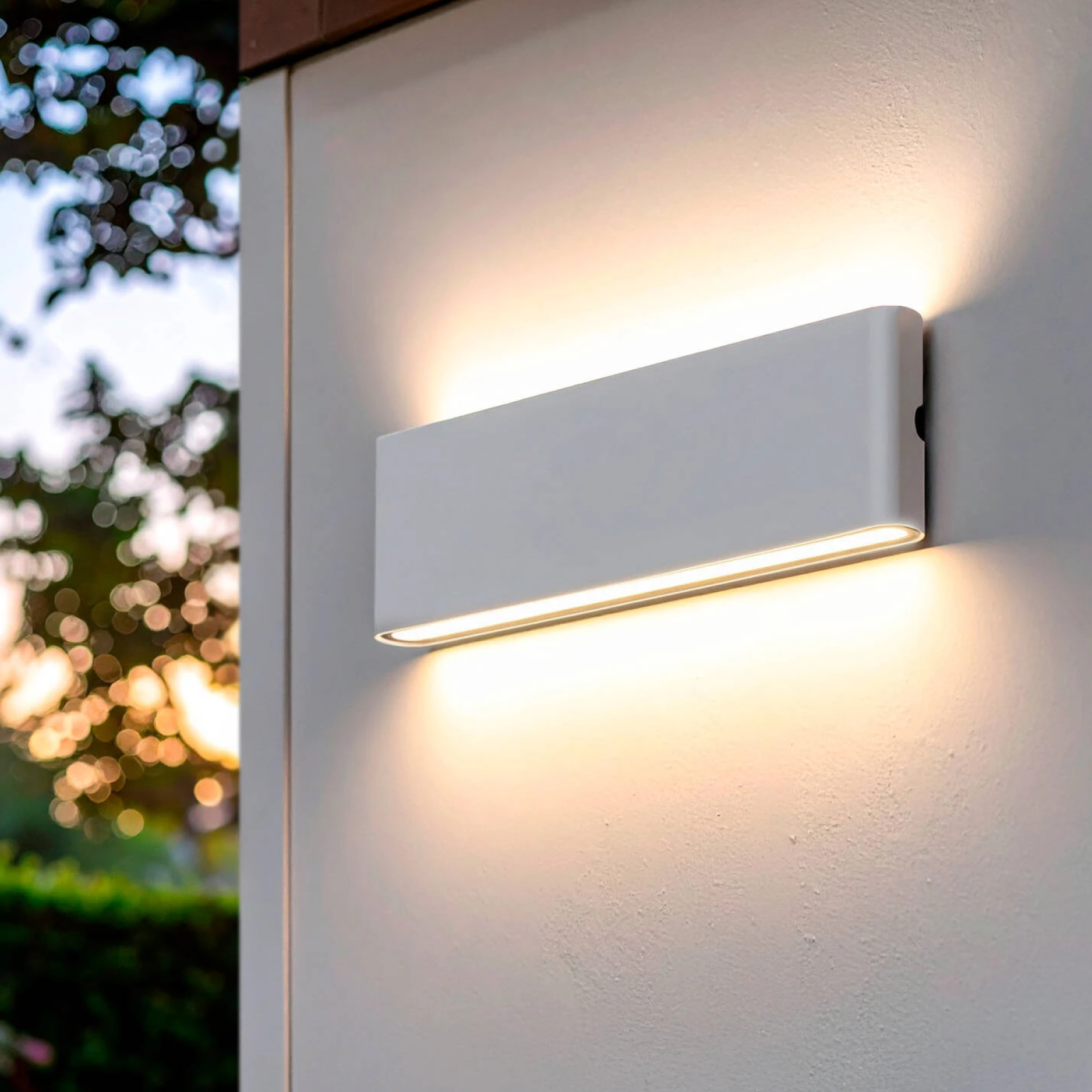 SLIM LED WALL LIGHT, 2X10W 3000-5500K 3CCT, WHITE - GTL360/25